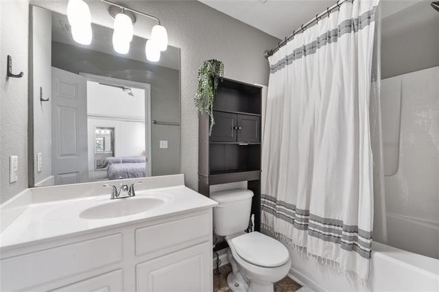 2744 Snapfinger Manor, Decatur, GA 30035