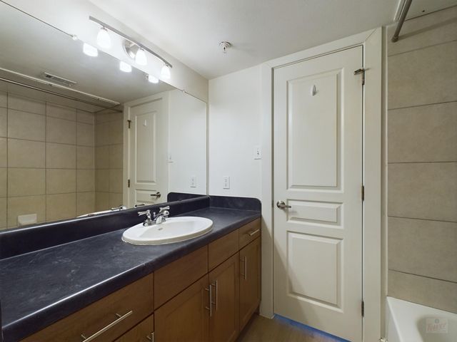 711 W 32nd ST 143, Austin, TX 78705