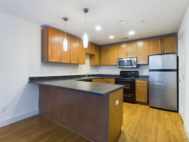 711 W 32nd ST 143, Austin, TX 78705