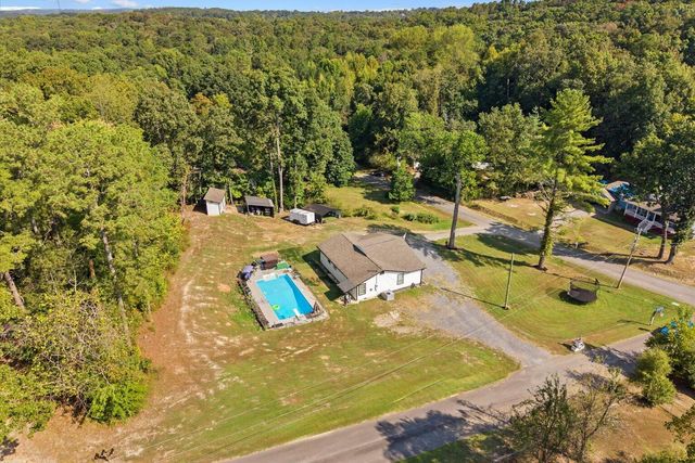 572 Lee Joan Drive NW, Dalton, GA 30721