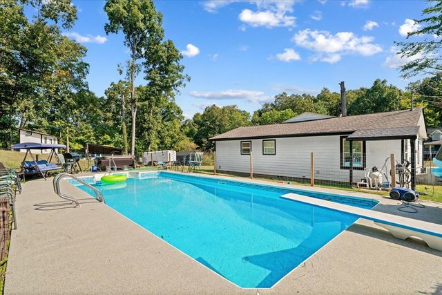 572 Lee Joan Drive NW, Dalton, GA 30721