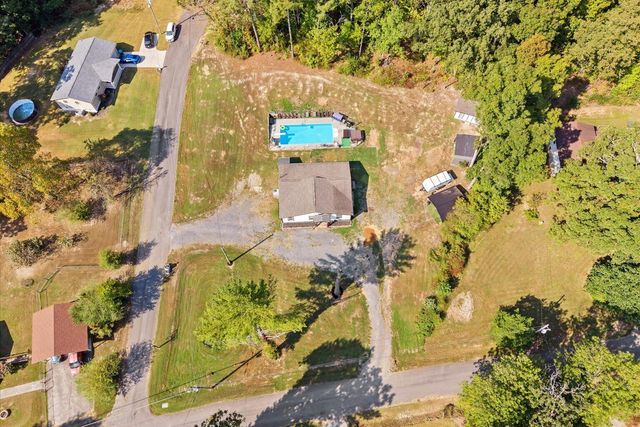 572 Lee Joan Drive NW, Dalton, GA 30721