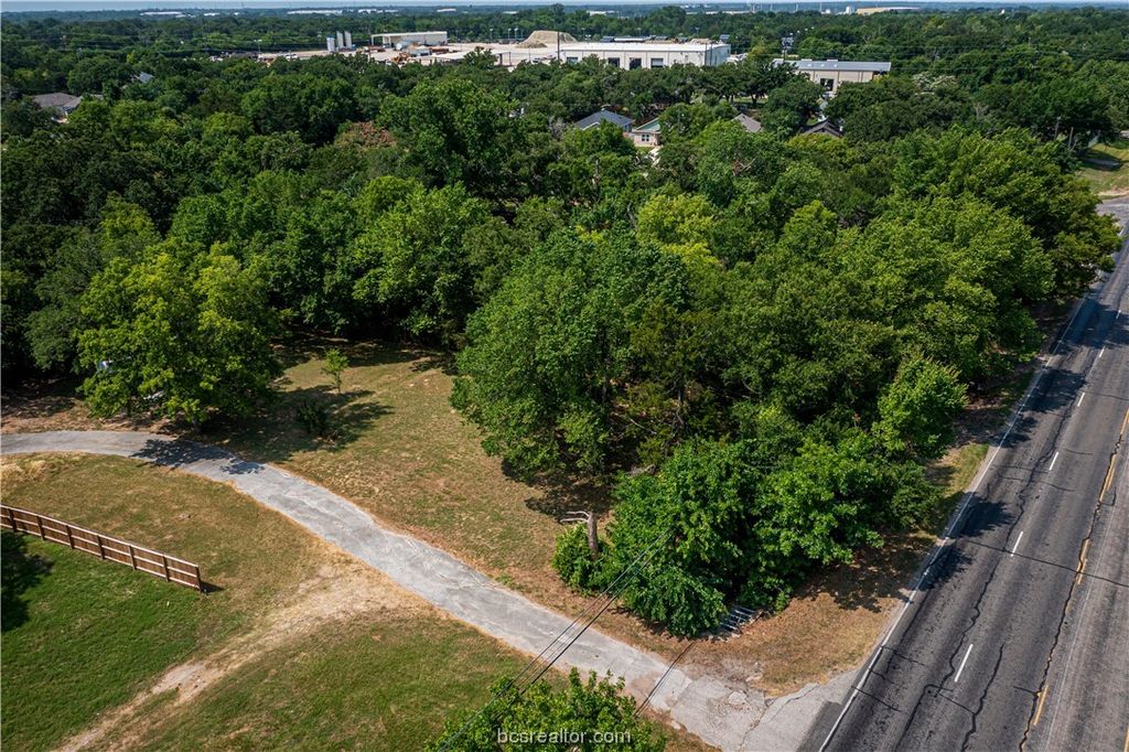 2307 West W SH-21 TX Highway, Bryan, TX 77803 — photo 2