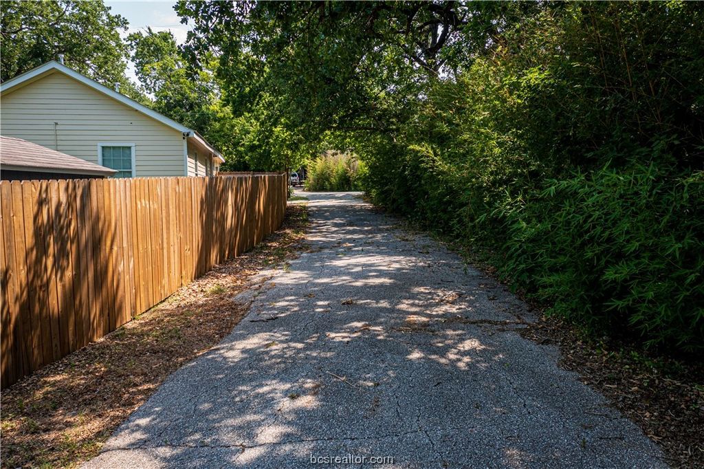 2307 West W SH-21 TX Highway, Bryan, TX 77803 — photo 4