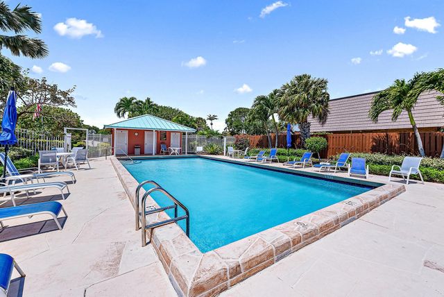 130 Ocean Cove Drive, Jupiter, FL 33477