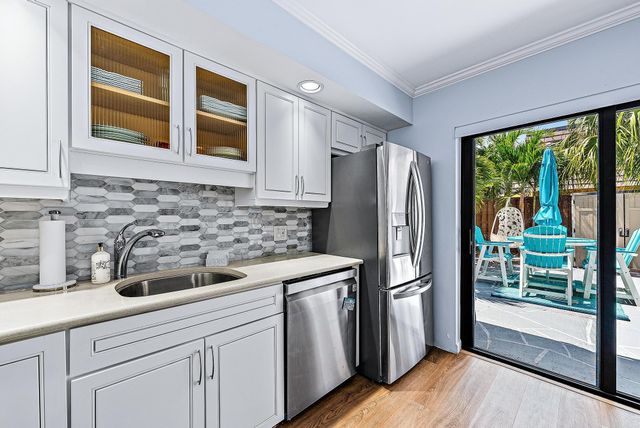 130 Ocean Cove Drive, Jupiter, FL 33477