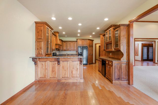 5069 Lake Breeze Road, Grove, OK 74344