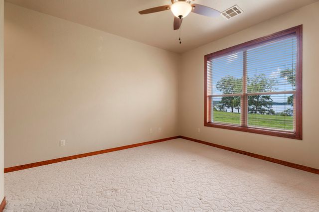 5069 Lake Breeze Road, Grove, OK 74344