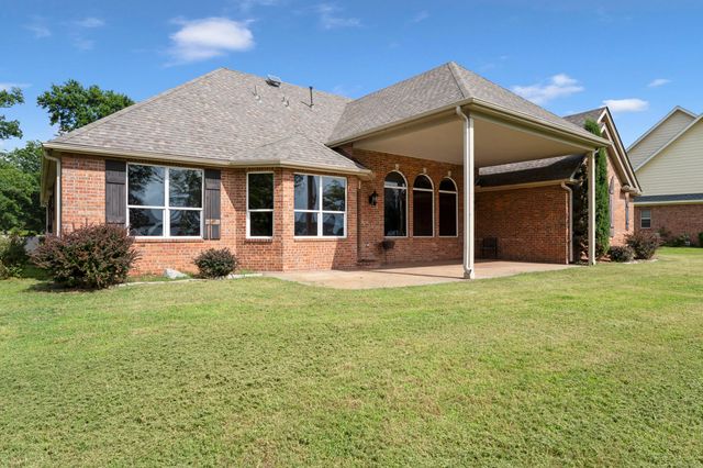 5069 Lake Breeze Road, Grove, OK 74344