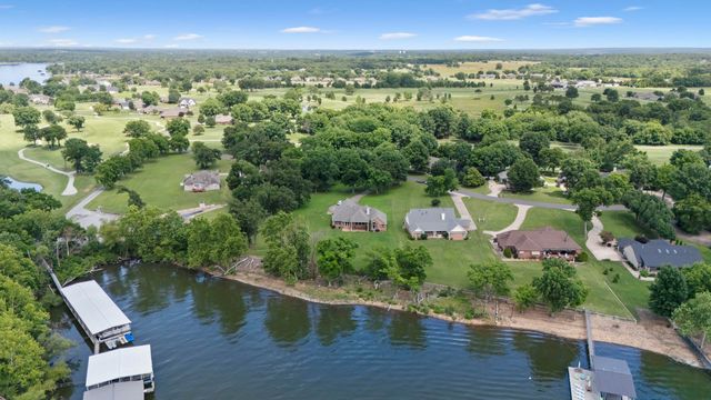 5069 Lake Breeze Road, Grove, OK 74344