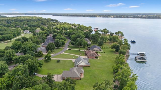 5069 Lake Breeze Road, Grove, OK 74344