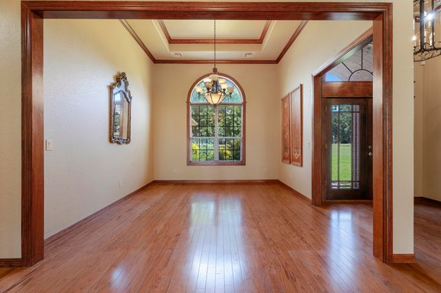 5069 Lake Breeze Road, Grove, OK 74344