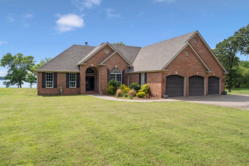 5069 Lake Breeze Road, Grove, OK 74344