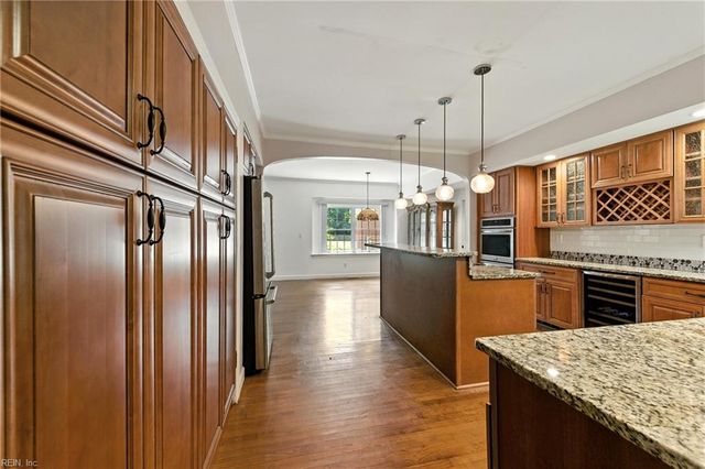 1917 Hallmark WAY, Chesapeake, VA 23323