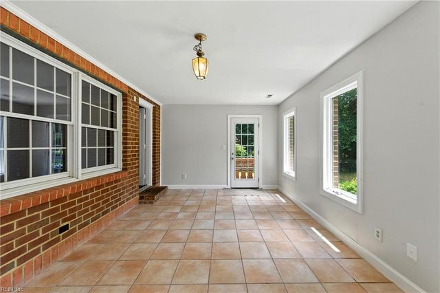1917 Hallmark WAY, Chesapeake, VA 23323