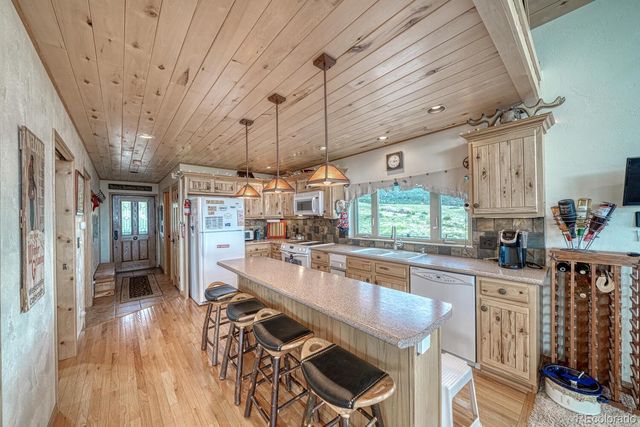 381 Cynthia Lane, Westcliffe, CO 81252