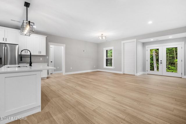 2521 Black Oak Ridge Rd, Sevierville, TN 37876