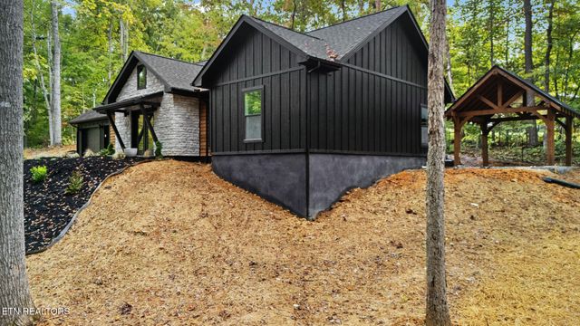 2521 Black Oak Ridge Rd, Sevierville, TN 37876