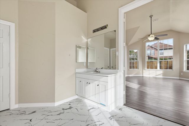 2621 Whispering Trail, Little Elm, TX 75068