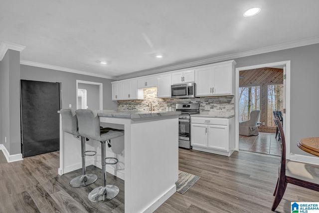 2001 PAWNEE DRIVE, Jasper, AL 35504