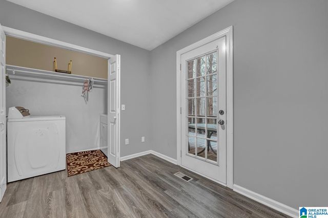 2001 PAWNEE DRIVE, Jasper, AL 35504