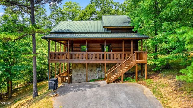 2828 Ridge Creek Circle, Sevierville, TN 37876