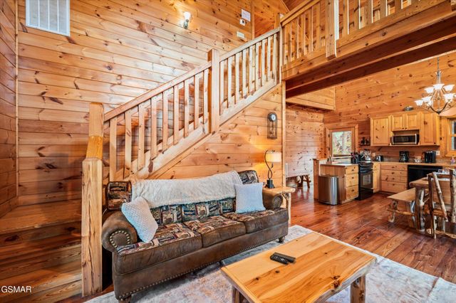 2828 Ridge Creek Circle, Sevierville, TN 37876