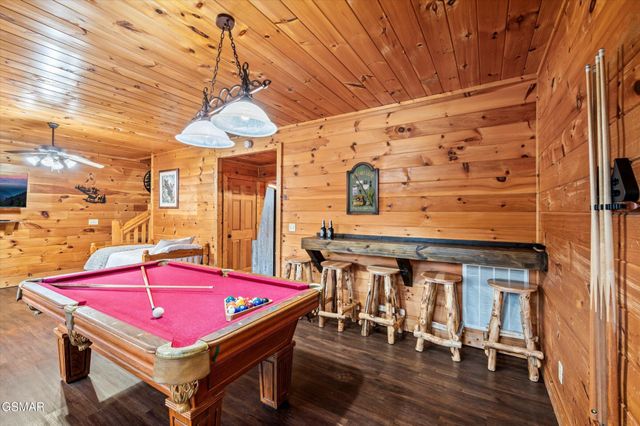 2828 Ridge Creek Circle, Sevierville, TN 37876