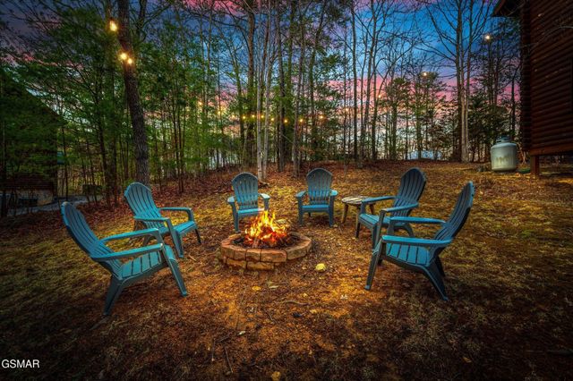 2828 Ridge Creek Circle, Sevierville, TN 37876