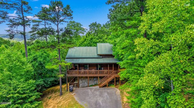 2828 Ridge Creek Circle, Sevierville, TN 37876