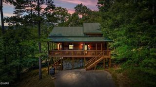 2828 Ridge Creek Circle, Sevierville, TN 37876