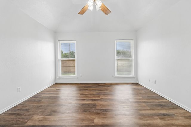 101 Apache Trail, Alvarado, TX 76009