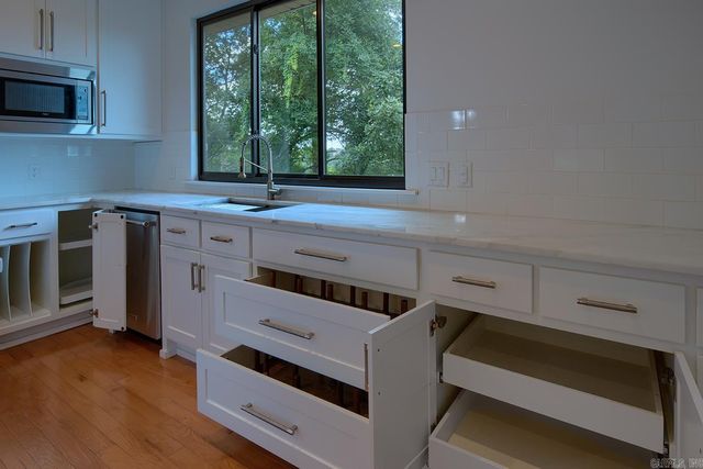 30 Overlook Drive, Little Rock, AR 72207
