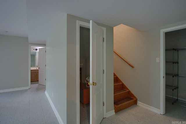 30 Overlook Drive, Little Rock, AR 72207