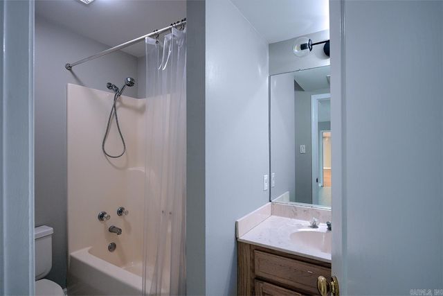 30 Overlook Drive, Little Rock, AR 72207