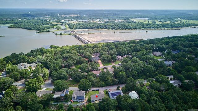 30 Overlook Drive, Little Rock, AR 72207