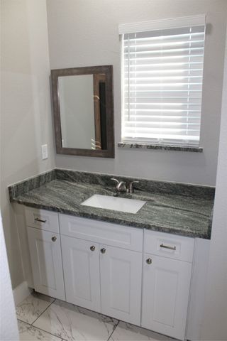 104 S Hubbard Street, Alvord, TX 76225