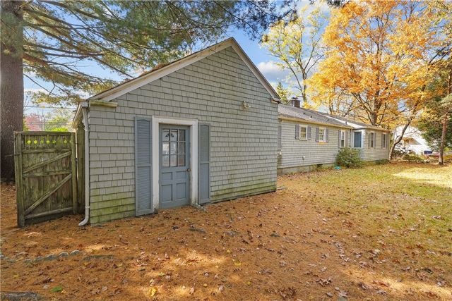 93 South Pierce Road, East Greenwich, RI 02818