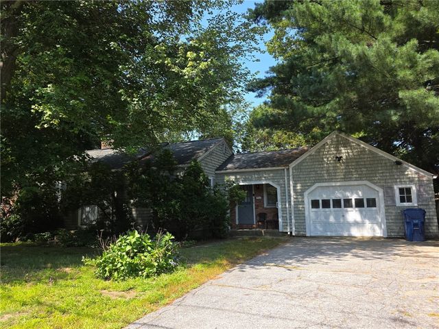 93 South Pierce Road, East Greenwich, RI 02818
