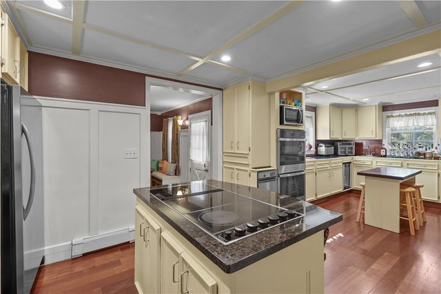 93 South Pierce Road, East Greenwich, RI 02818