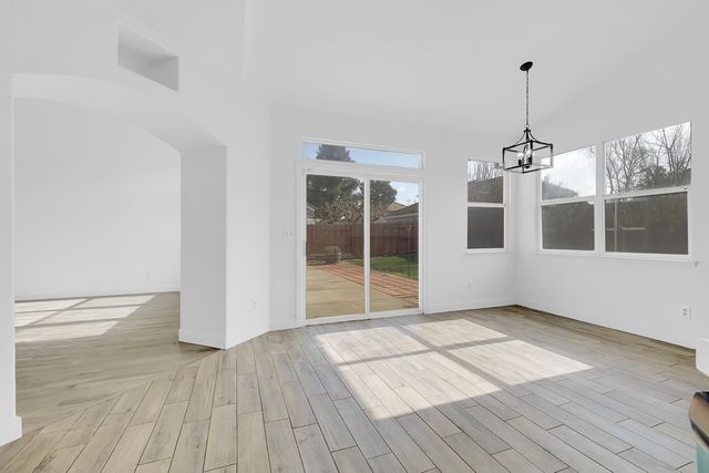 2004 Falls Dr, Yuba City, CA 95993