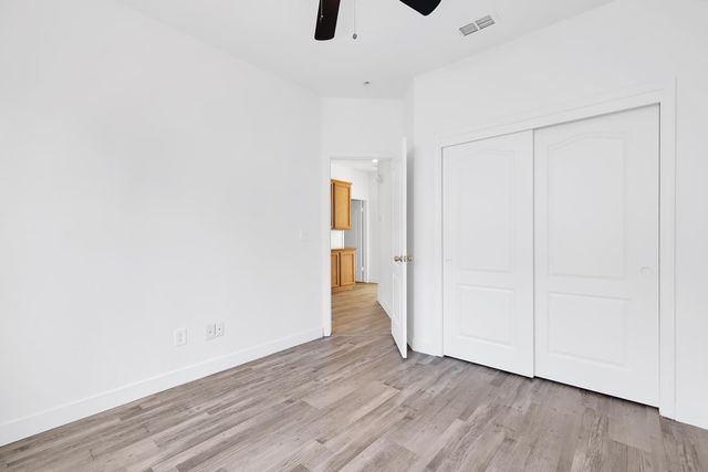 2004 Falls Dr, Yuba City, CA 95993