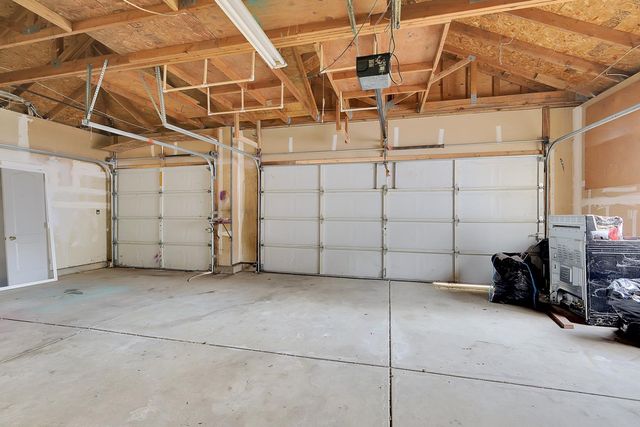 2004 Falls Dr, Yuba City, CA 95993