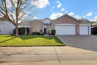 2004 Falls Dr, Yuba City, CA 95993