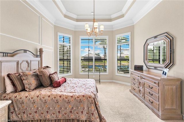 7262 Lantana CIR, Naples, FL 34119