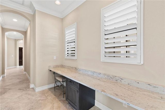 7262 Lantana CIR, Naples, FL 34119