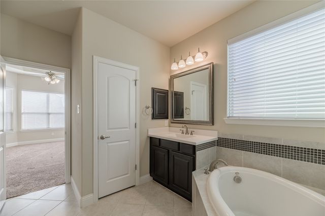 1104 Hoyt Drive, Mckinney, TX 75071