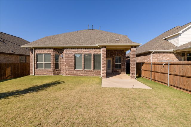 1104 Hoyt Drive, Mckinney, TX 75071