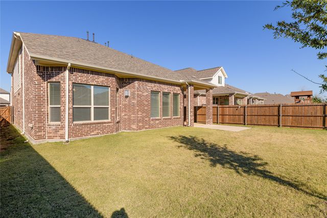1104 Hoyt Drive, Mckinney, TX 75071