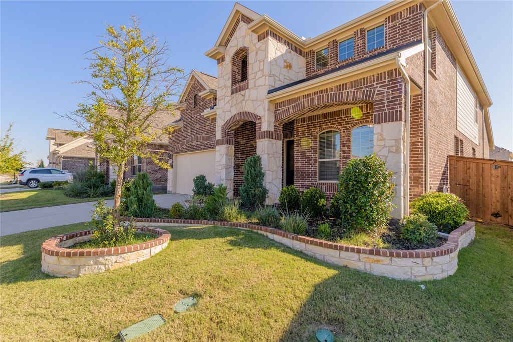 1104 Hoyt Drive, Mckinney, TX 75071